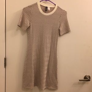 Retro short-sleeved dress